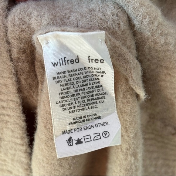Wilfred Free Relaxed V-Neck Sweater in Beige - Picture 7 of 8